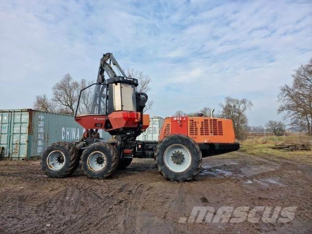 Valmet 911.3 收割机