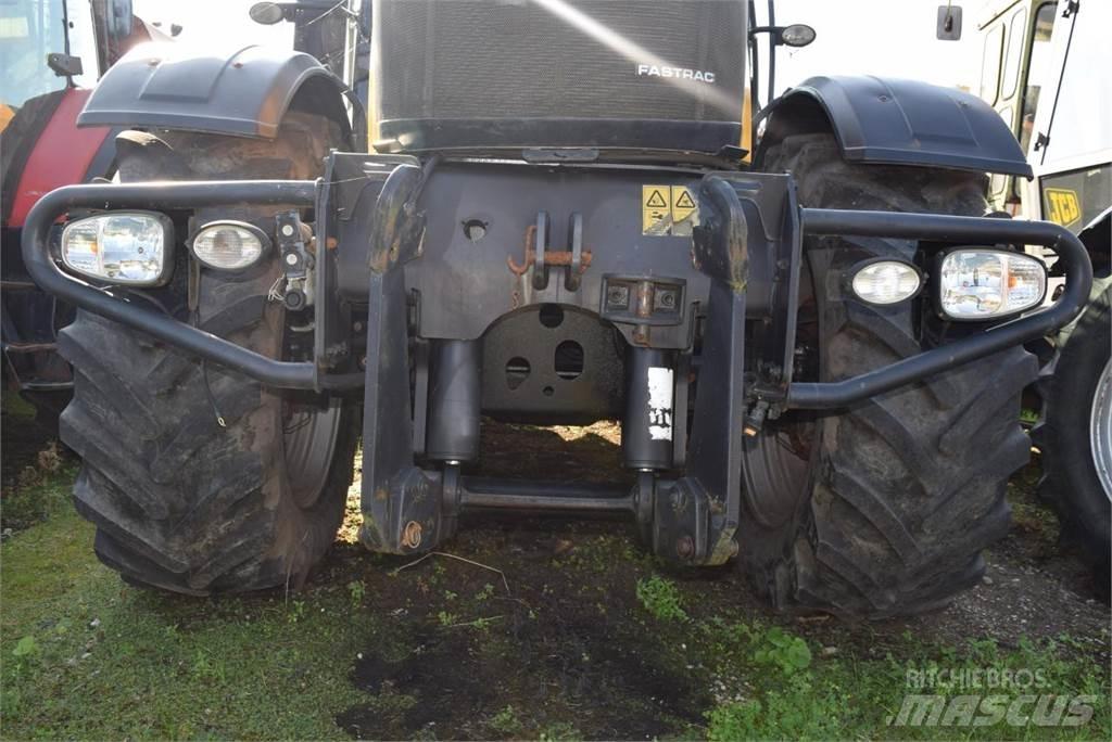 JCB Fastrac 8250 拖拉机/农用车