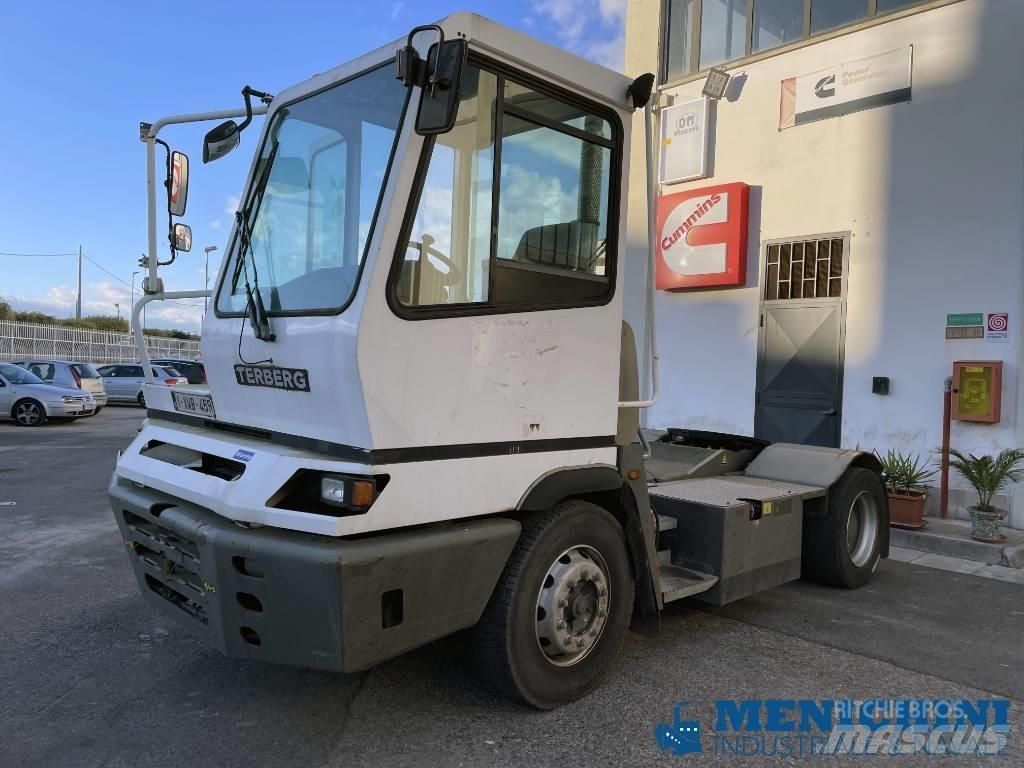 Terberg YT 182 码头牵引车