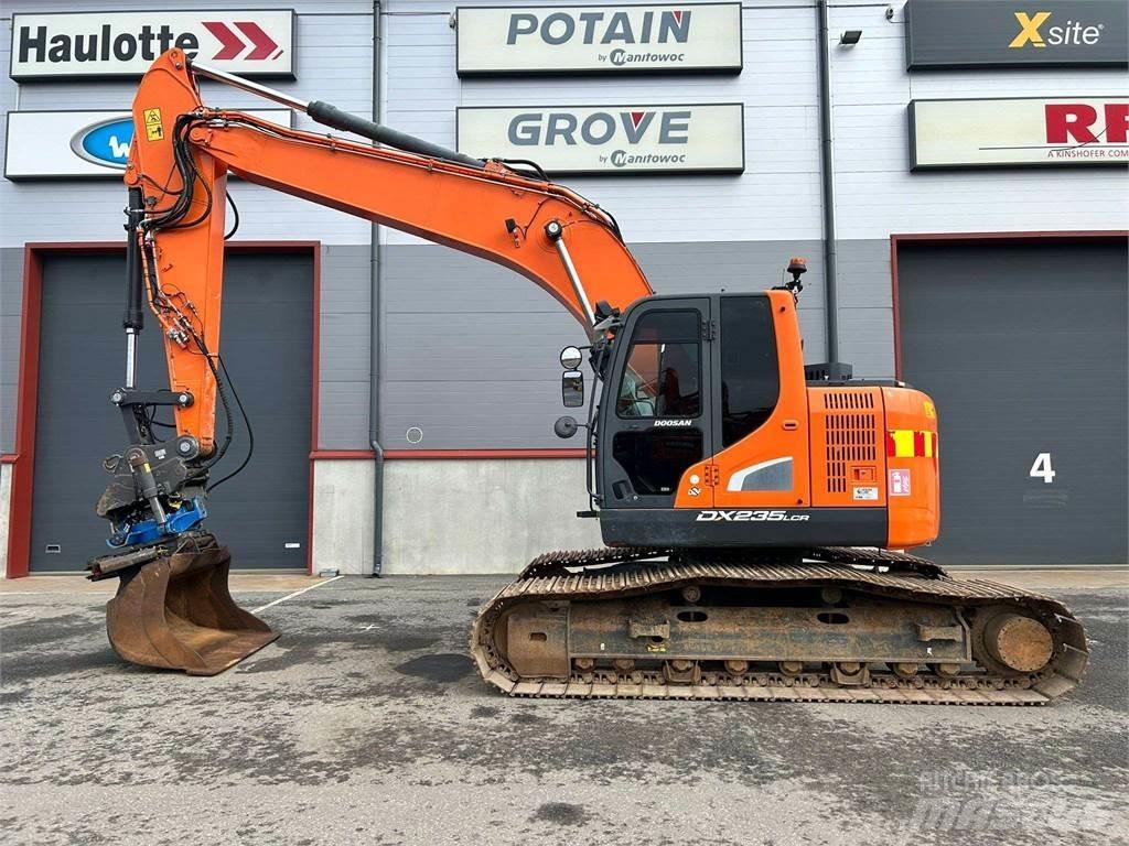 Doosan DX235LCR-5 履带挖掘机