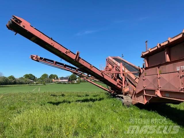 Terex Finlay 694T 移动式筛分机