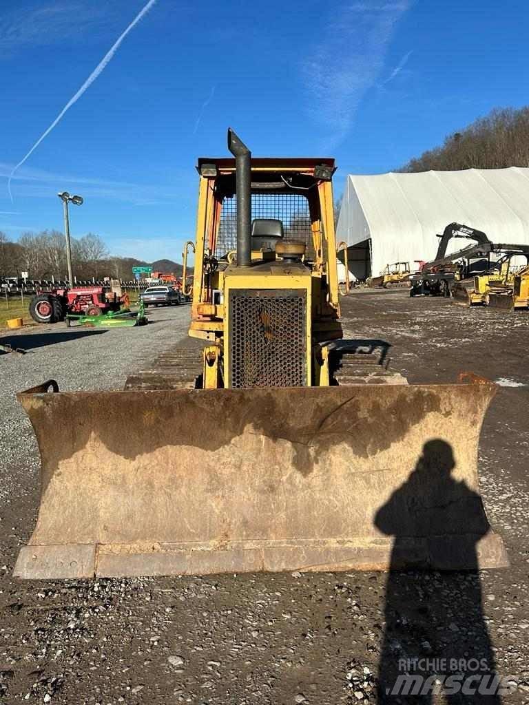 CAT D5C 履带式推土机