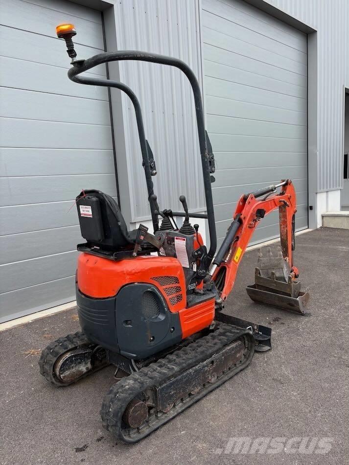 Kubota U 10-3 小型挖掘机