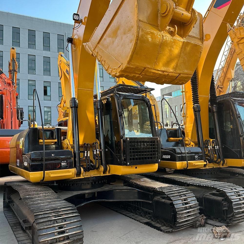 CAT 323 D 履带挖掘机