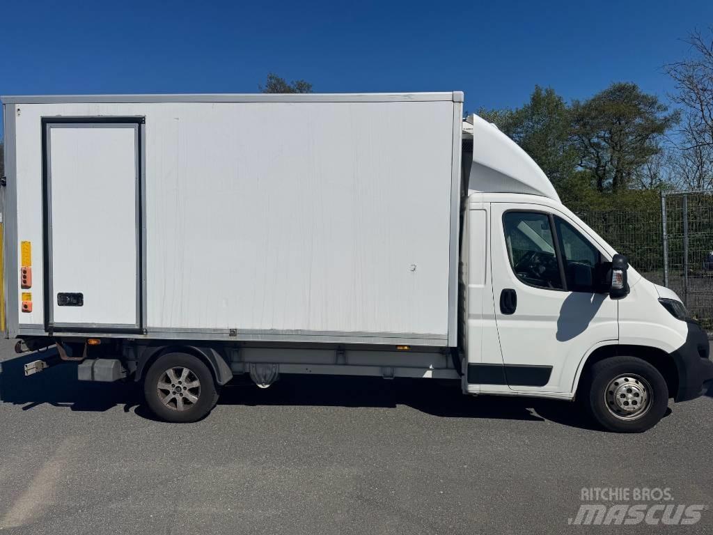 Peugeot Boxer 大型面包车
