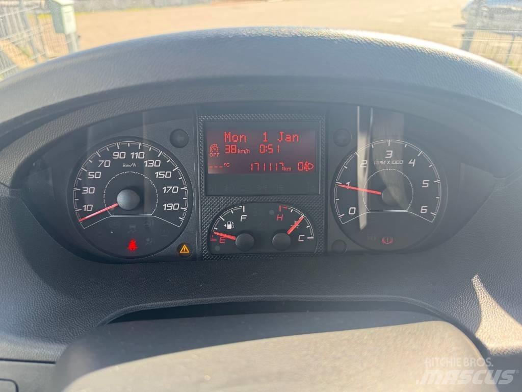 Peugeot Boxer 大型面包车