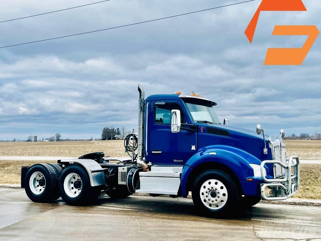 Kenworth T 880 牵引车