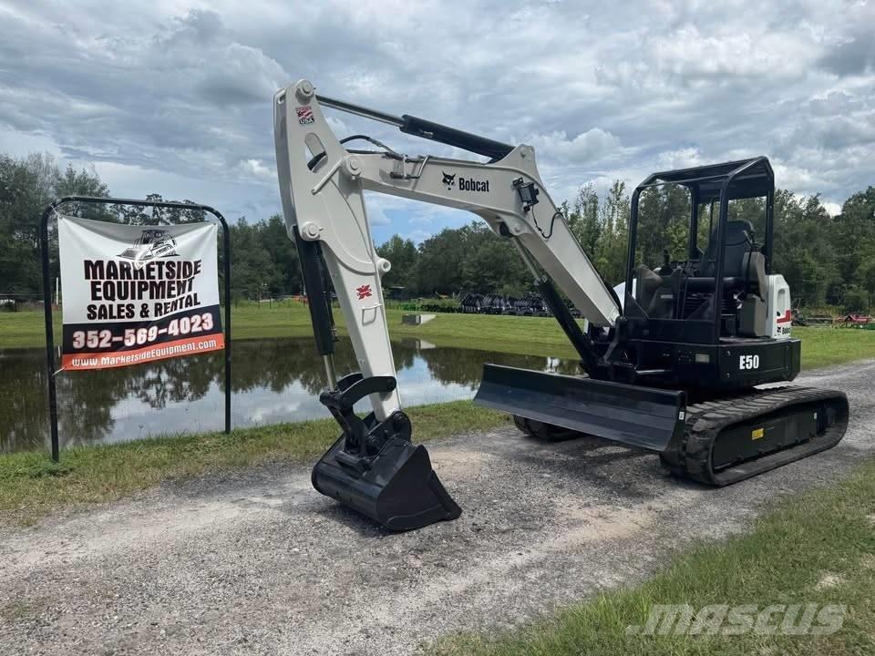 Bobcat E 50 小型挖掘机