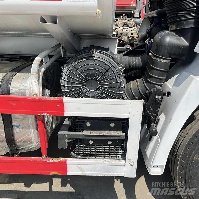 Shacman F 3000 油罐车
