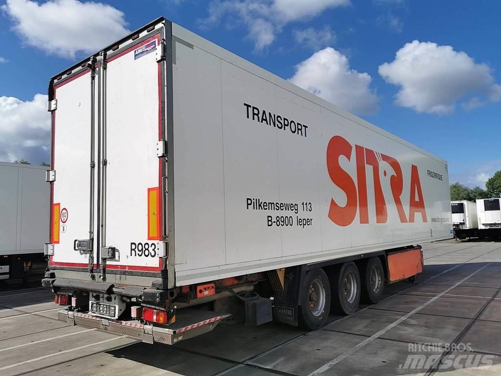 Krone SDR 半挂厢式车