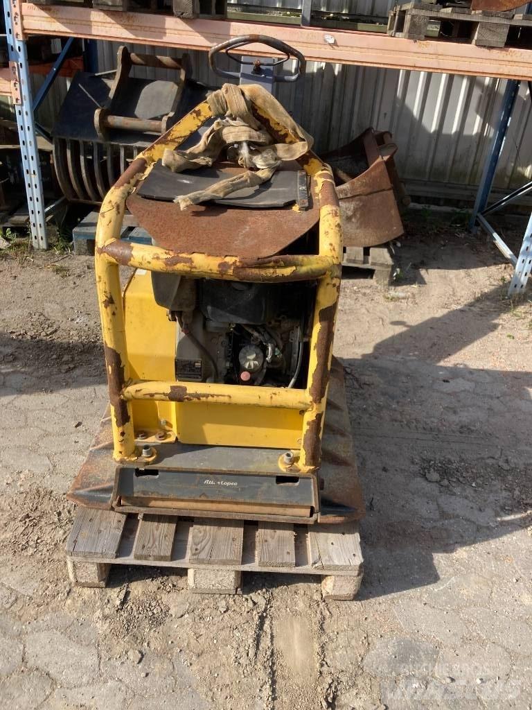 Atlas Copco LG 500 平板夯