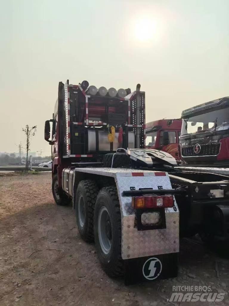 Shacman X5000 翻斗车\公路型自卸车