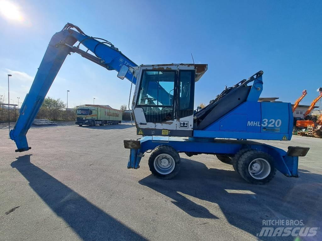 Fuchs MHL 320D 工业挖掘机