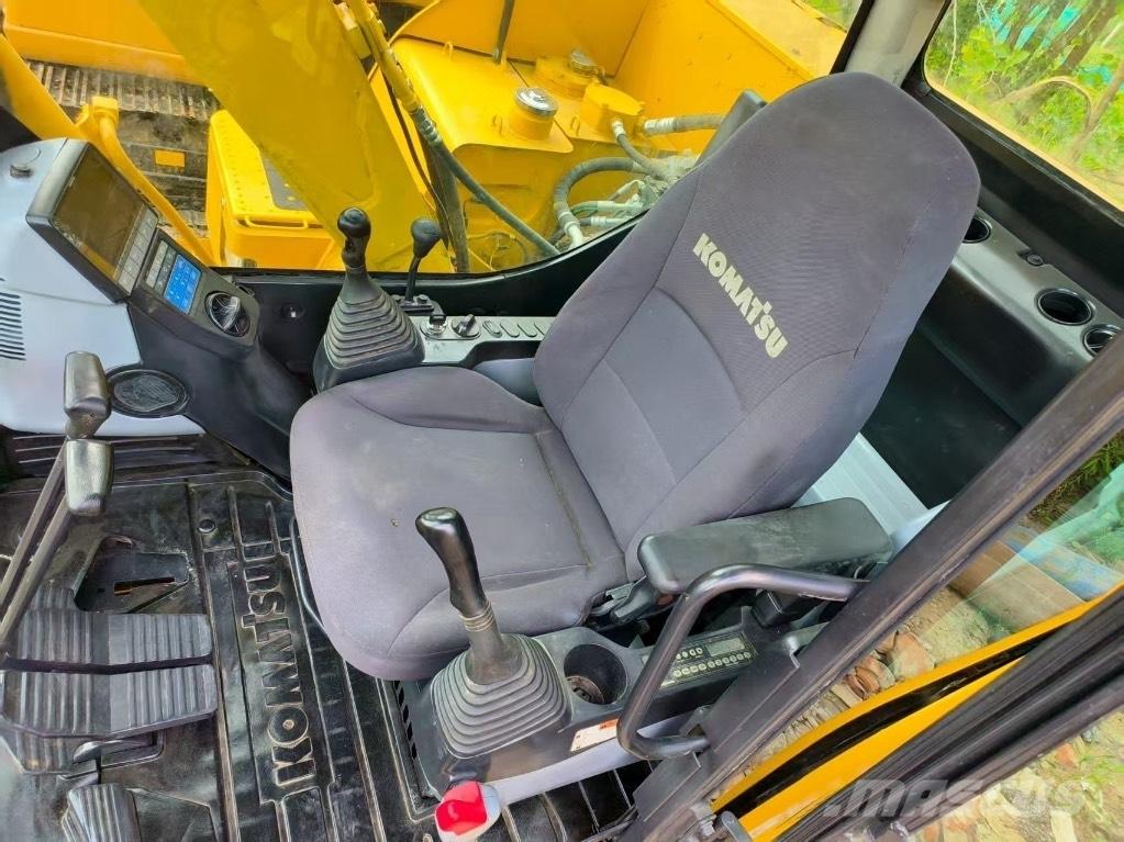 Komatsu PC 70 小型挖掘机