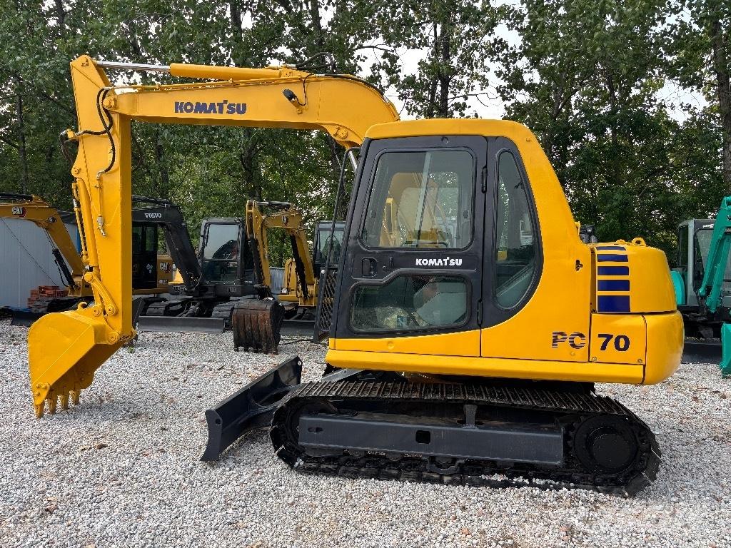 Komatsu PC 70 小型挖掘机