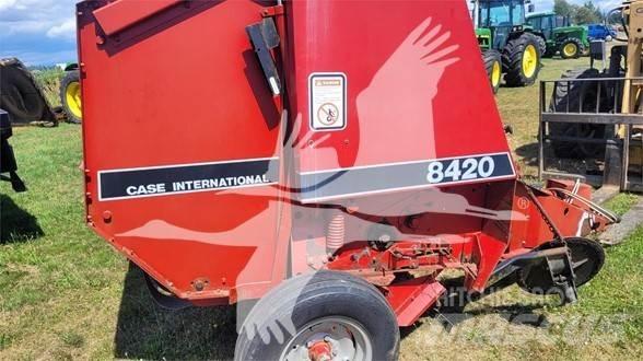 Case IH 8420 圆捆打捆机