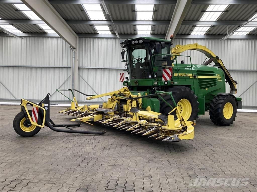John Deere 7750i 自走式青贮饲料收割机