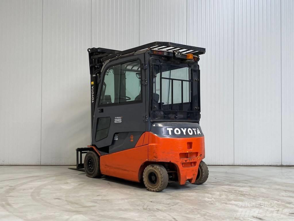 Toyota 8FBMT25 电动叉车
