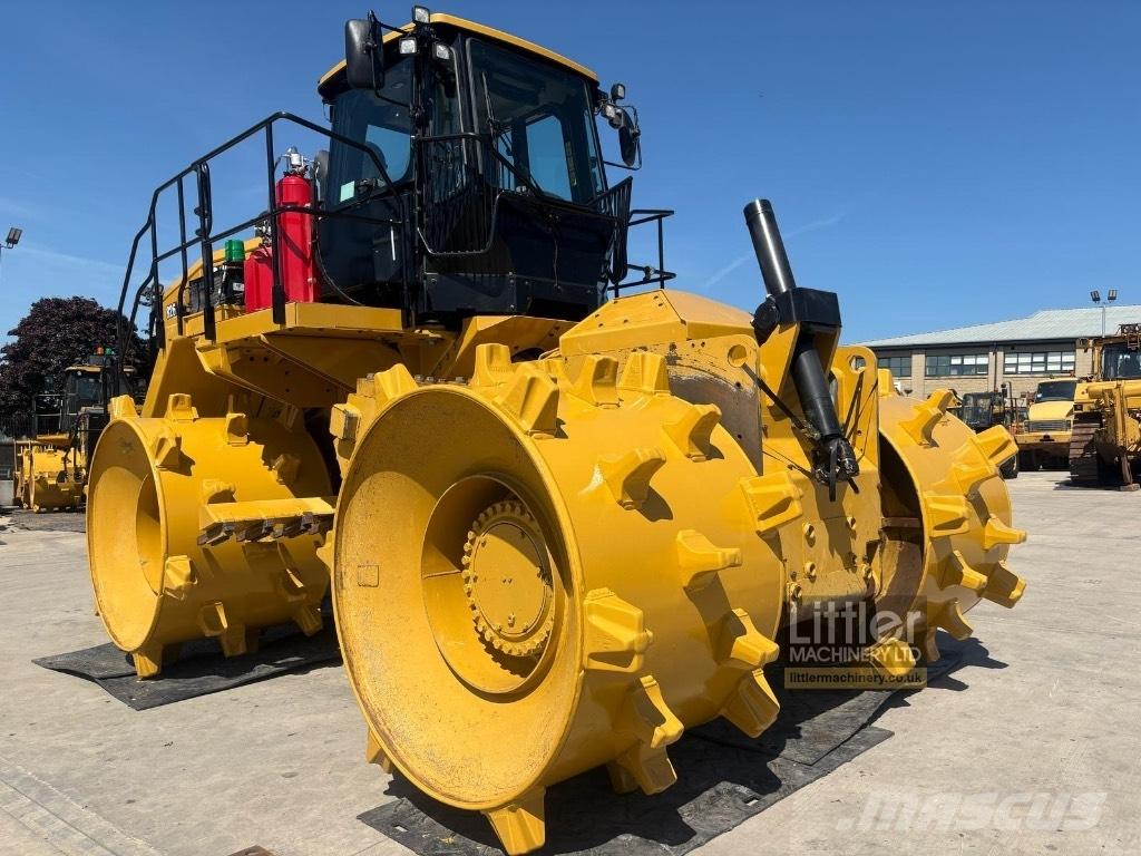 CAT 826 垃圾压实机