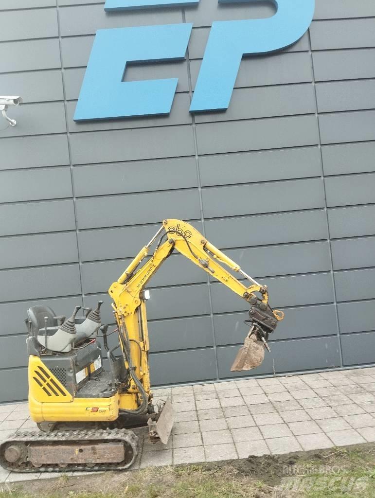 New Holland E 9 SR 小型挖掘机