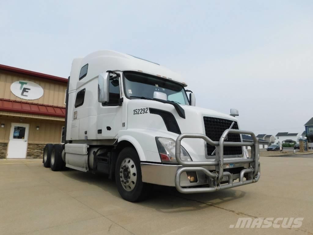 Volvo VNL 牵引车