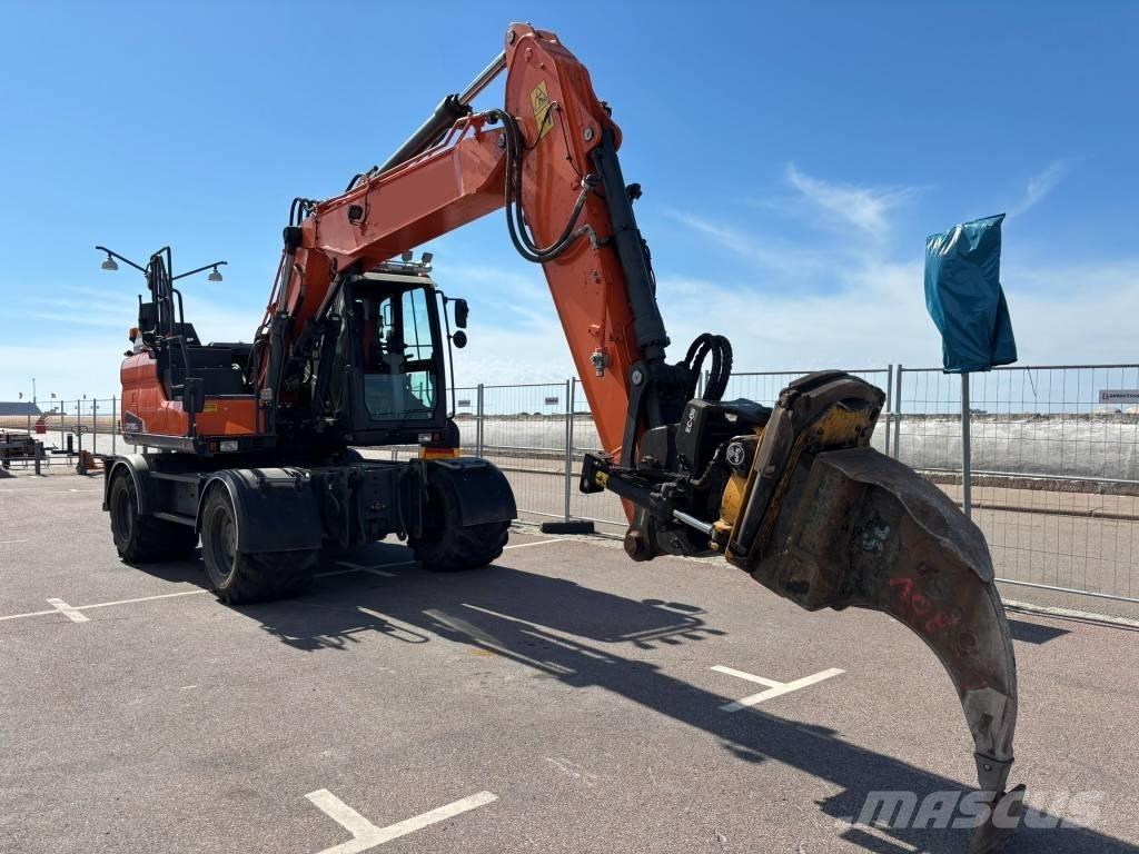 Doosan DX 160 W 轮式挖掘机