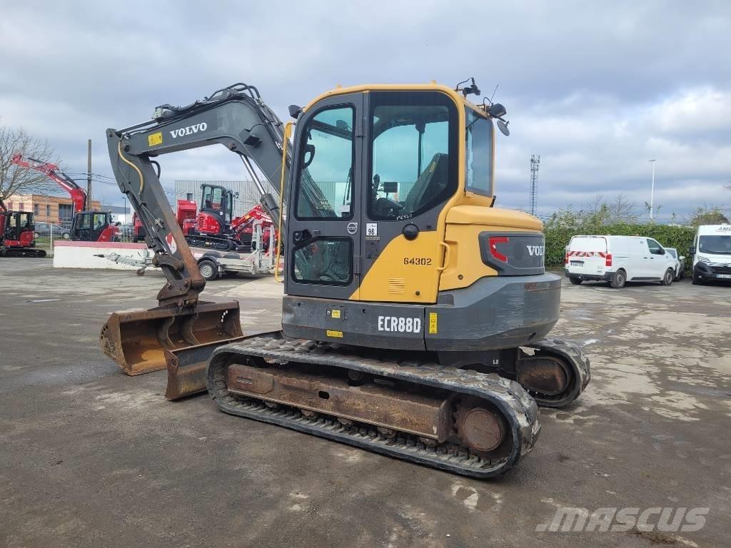 Volvo ECR 88 D 中型挖掘机