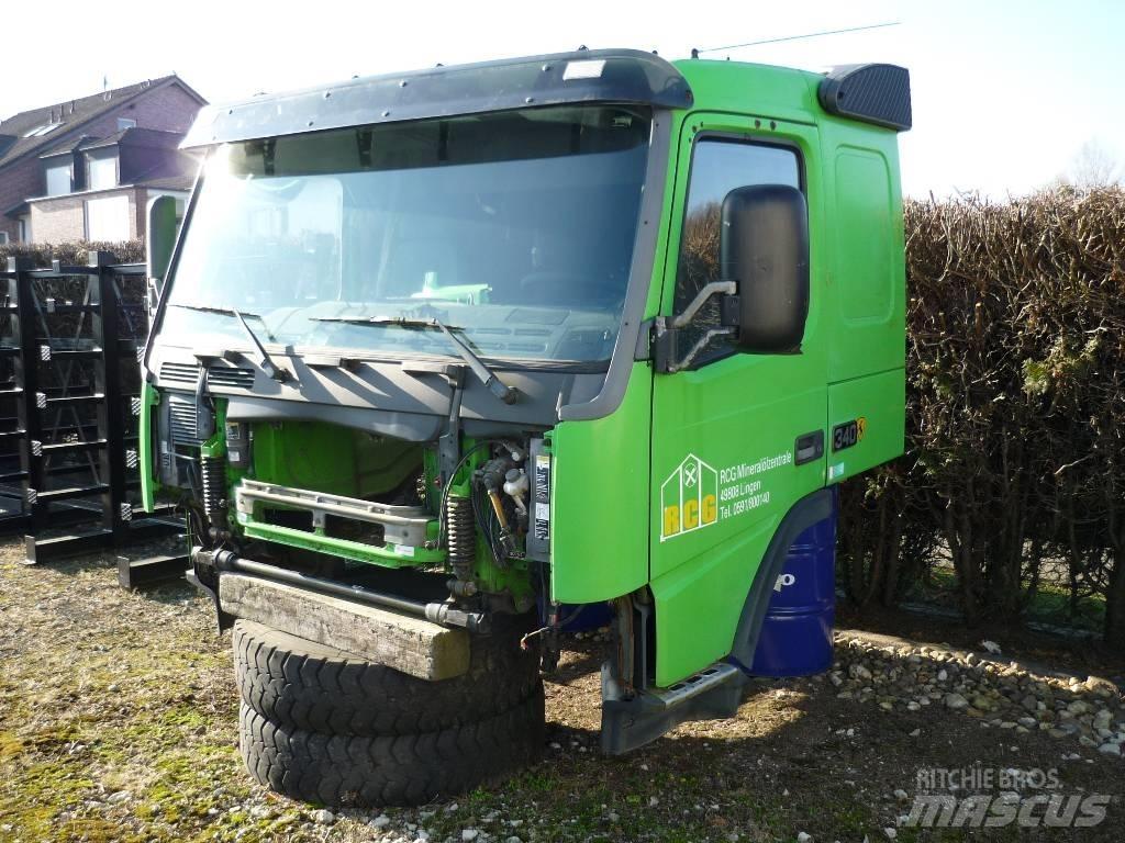 Volvo FM12 驾驶室与内部