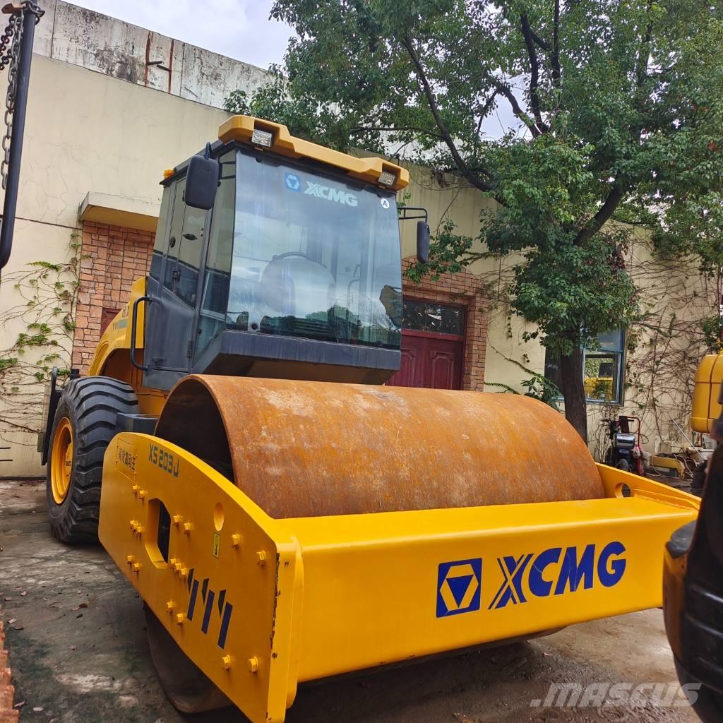 XCMG XS 203 J 单轮压路机