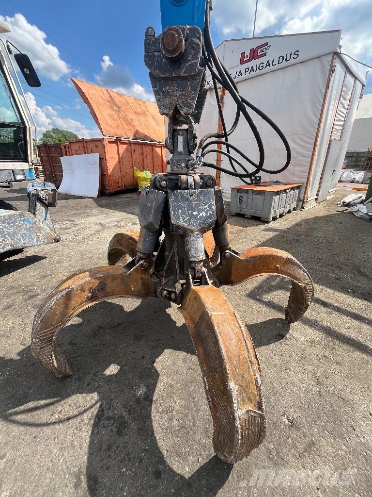 Fuchs MHL 320 工业挖掘机