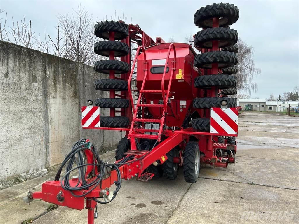 Horsch Pronto 8 DC 多功能条播机