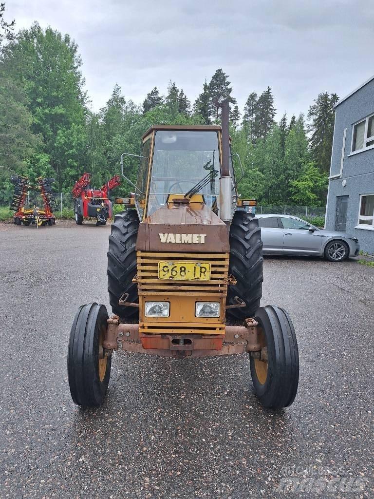 Valmet 702 拖拉机/农用车