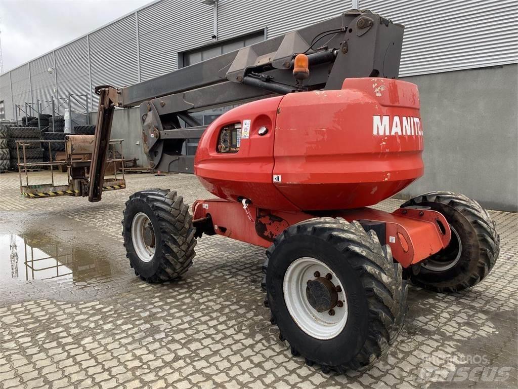 Manitou 200ATJ 曲臂高空工作平台