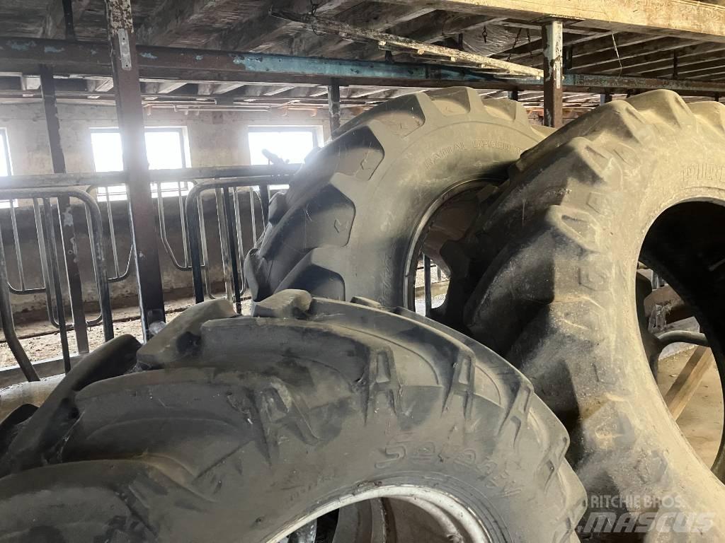New Holland TM 150 拖拉机/农用车