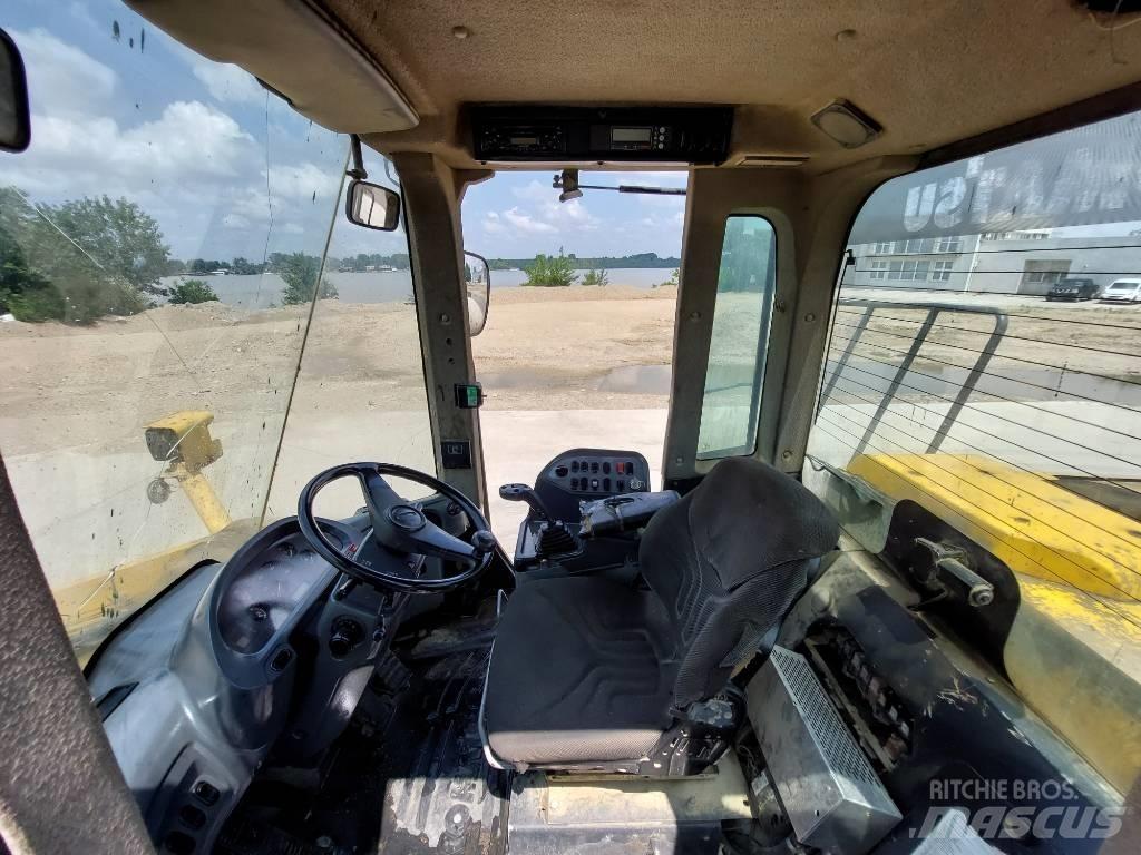 Komatsu WA 430-6E0 轮式装载机