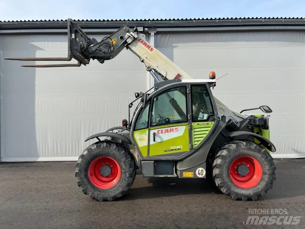 CLAAS SCORPION 7040 电动叉车