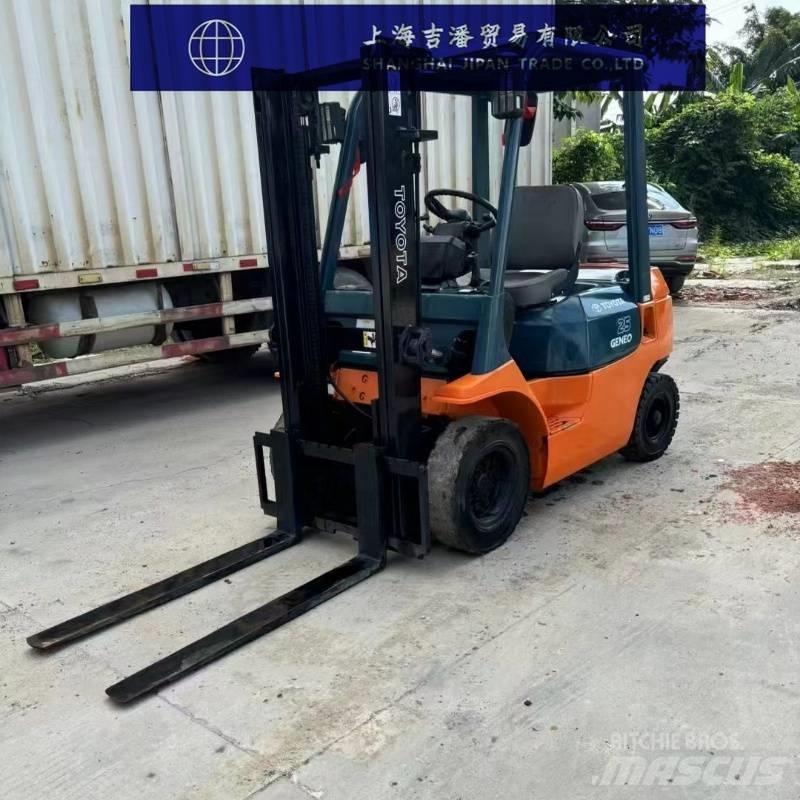 Toyota 25 柴油叉车