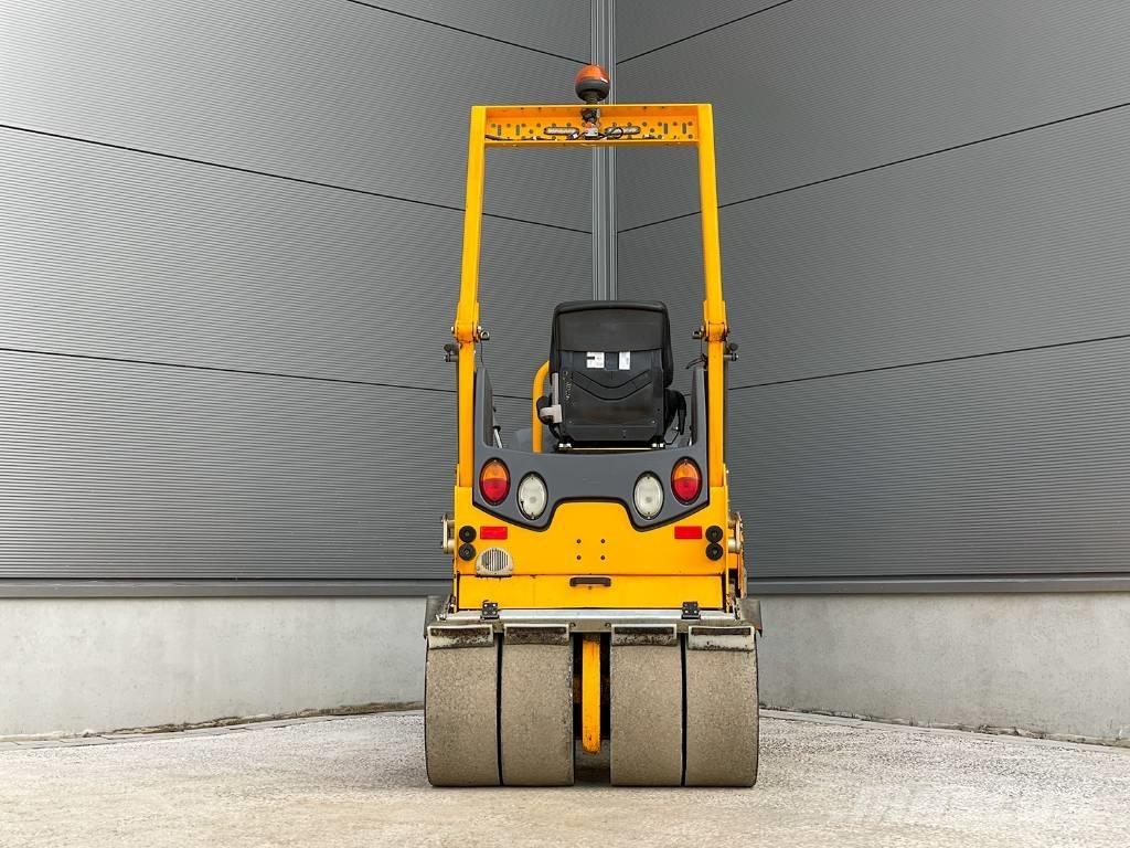 Hamm HD 12 VT 复合式压路机