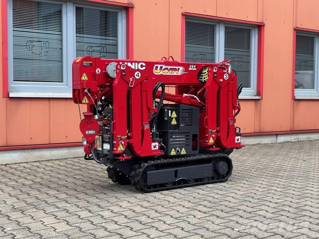 Unic URW-094 履带起重机