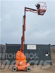 JLG Toucan 10 E 客货电梯
