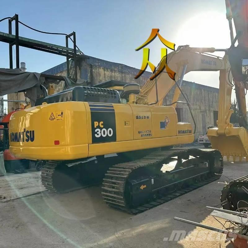Komatsu PC 300 履带挖掘机
