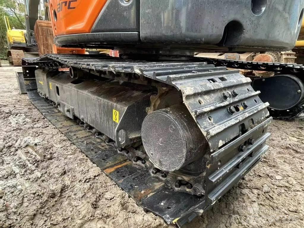 Hitachi ZX50U 小型挖掘机