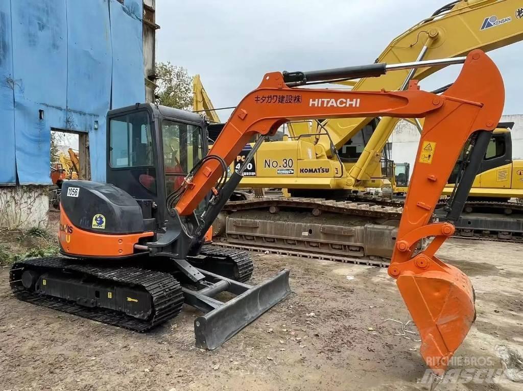 Hitachi ZX50U 小型挖掘机