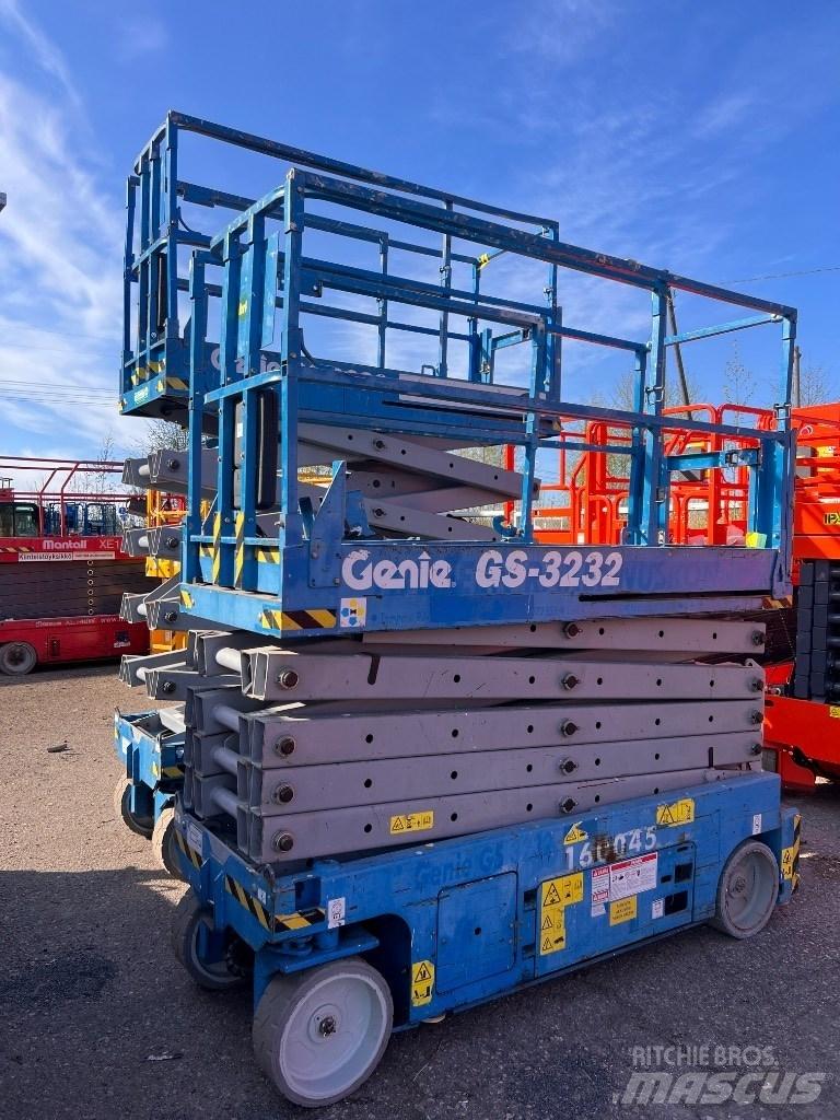 Genie GS 3232 剪叉式升降机