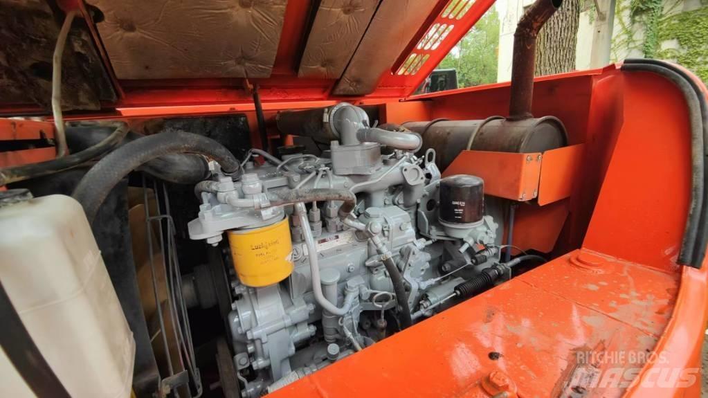 Hitachi ZX 60 小型挖掘机
