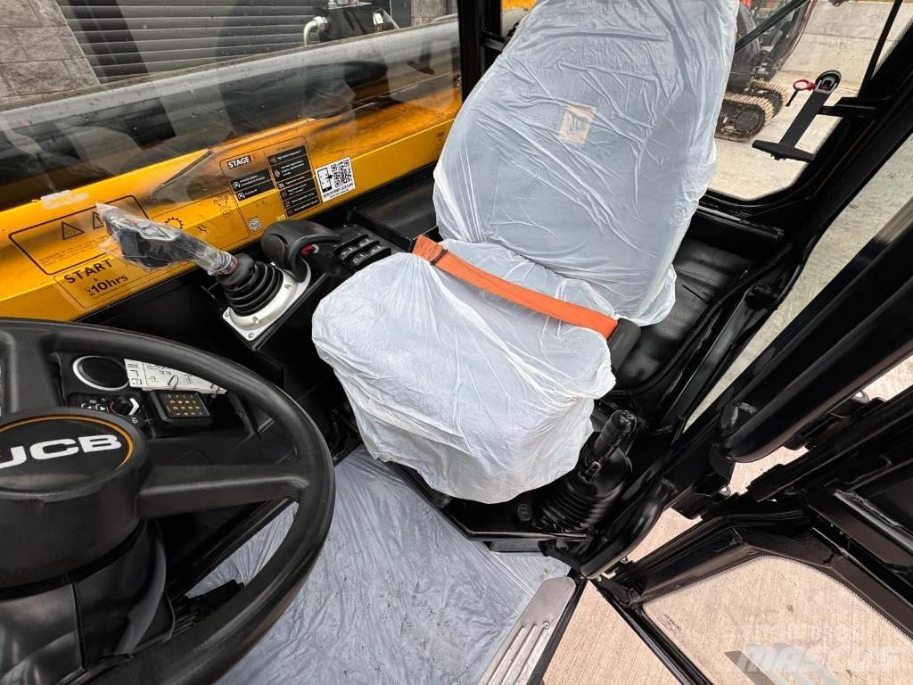 JCB 540-170 伸缩臂叉装车|叉装车