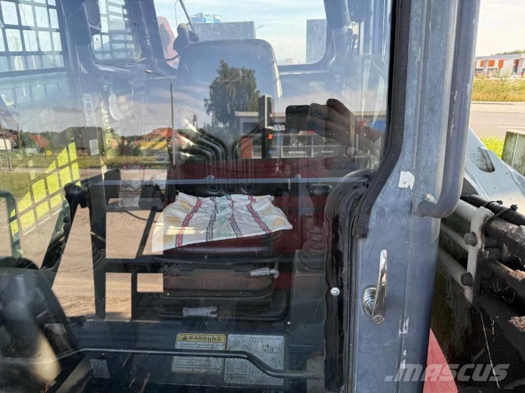 Takeuchi TL 250 履带式装载机