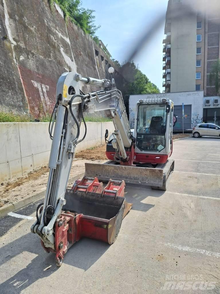 Takeuchi TB 370 中型挖掘机