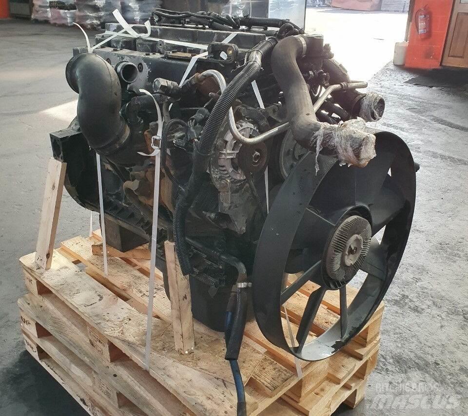 MAN D0834 220 hp 发动机
