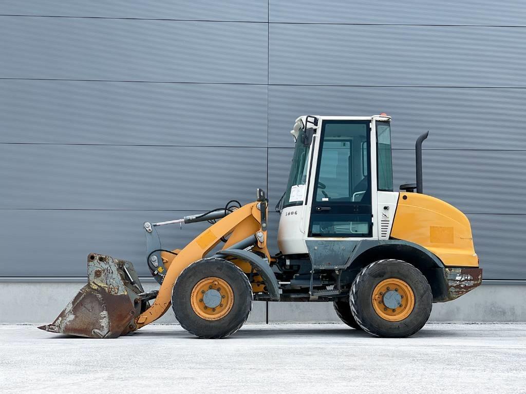 Liebherr L 506 轮式装载机